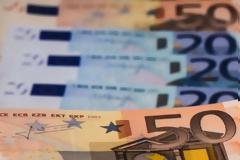 Δικαιώθηκε Ελληνίδα για προπληρωμένες κάρτες αξίας 3.000 ευρώ