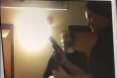 ΑΙΜΑΤΗΡΟ περιστατικό σε... ζωντανή σύνδεση! ΠΥΡΟΒΟΛΗΣΕ σε live streaming τον φίλο του...