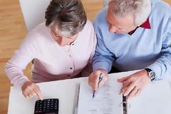 ΚΑΤΑΡΓΟΥΝΤΑΙ ΤΑ ΟΙΚΟΓΕΝΕΙΑΚΑ ΕΠΙΔΟΜΑΤΑ -  ΜΕΙΩΣΗ 10-18% ΣΤΙΣ ΣΥΝΤΑΞΕΙΣ