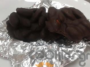 Φωτογραφία για Η συνταγή της Ημέρας: Σοκολατάκια με αμύγδαλα (ανώμαλα)