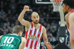 Ο Ολυμπιακός φόρτσαρε στο τέλος και έφυγε νικητής