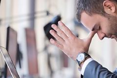 ΝΕΑ ΒΑΡΗ ΓΙΑ ΤΟΥΣ ΕΛ. ΕΠΑΓΓΕΛΜΑΤΙΕΣ ΖΗΤΟΥΝ ΟΙ ΔΑΝΕΙΣΤΕΣ