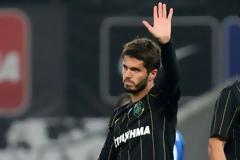 Αρέσει ο Πατίτο και δεν φεύγει από την ΑΕΚ