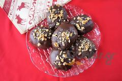 Η συνταγή της Ημέρας: Μελομακάρονα με επικάλυψη σοκολάτας