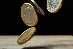 ING: Θέμα χρόνου η ισοτιμία ευρώ-δολαρίου