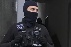 Ψάχνουν και για δεύτερο φόνο τον Αφγανό που σκότωσε την 19χρονη