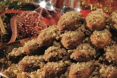 Πόσο μας παχαίνουν τα χριστουγεννιάτικα γλυκά