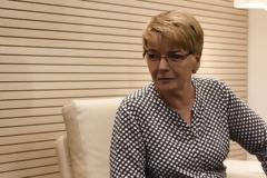 Γκάμπι Τσίμερ: «H Eυρώπη καταστρέφεται από τους εθνικούς εγωισμούς κατά των Ελλήνων»