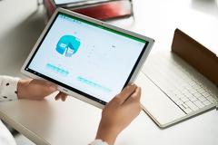 Huawei MateBook – Η ιδανική επιλογή για μία businesswoman