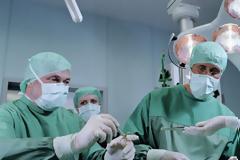 Τι αλλάζει με τους παλαιούς ασφαλισμένους γιατρούς