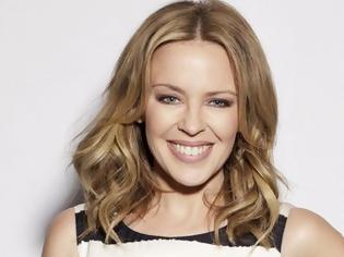 Φωτογραφία για Η Kylie Minogue σε μία συγκινητική συνέντευξη για τον καρκίνο και τη μητρότητα