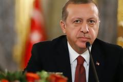 Σφοδρές αντιδράσεις για την απόφαση Ερντογάν να απαγορεύσει τα «Χριστούγεννα»