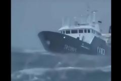 Δείτε 10 πλοία δίνουν 