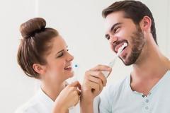 Το πιο συχνό λάθος που κάνεις όταν βουρτσίζεις τα δόντια σου