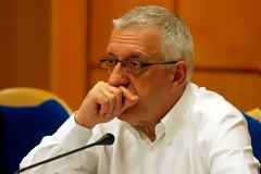 Ν. Κακλαμάνης: «Αναπάντητα ερωτήματα από τον Γ. Μουζάλα για τη μετεγκατάσταση και τη σίτιση των προσφύγων στο Ελληνικό»