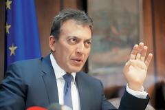 Γ. Βρούτσης: “Ετοιμάζονται να παραδώσουν στο υπερταμείο τα ακίνητα των Ασφαλιστικών Ταμείων!”