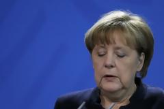 Μέρκελ: Δεν θέλουμε να ζούμε με τον φόβο του κακού να μας παραλύει