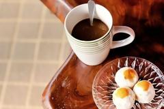 Πώς θα βγάλεις το λεκέ από καφέ