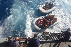 ΔΙΑΒΑΣΤΕ ΛΙΓΗ ΙΣΤΟΡΙΑ …. ΔΕΝ ΚΑΝΕΙ ΚΑΚΟ !