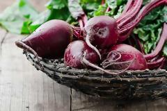 12 οφέλη για την υγεία από την κατανάλωση παντζαριών