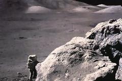 ΑΥΤΟ είναι το μυστικό που μας ΚΡΥΒΕΙ η NASA! Τι υπάρχει στο… εσωτερικό της Σελήνης;