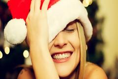 Single στις γιορτές; 6 βασικά προβλήματα που σίγουρα θα αντιμετωπίσεις