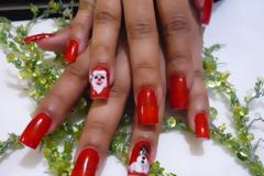 Πέντε υπερβολές που κάνουν οι γυναίκες στην εμφάνισή τους στις γιορτές και ξενερώνουν τους άντρες...