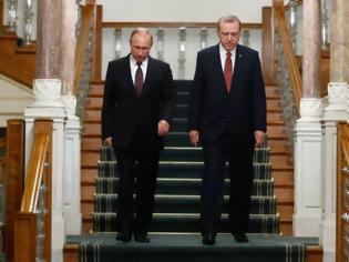 Φωτογραφία για Ο Πούτιν αδειάζει τον Ερντογάν: Δεν ξέρουμε ποιός είναι πίσω από τον δολοφόνο
