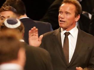 Φωτογραφία για Schwarzenegger: Όταν με βλέπω στον καθρέφτη, κάνω εμετό