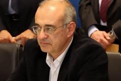 Θεσσαλονίκη: Κάρφωσαν τσεκούρι στην πόρτα του γραφείου του Δημήτρη Μάρδα