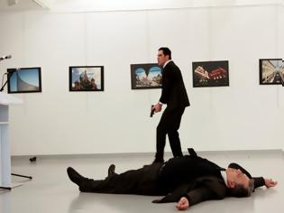 Φωτογραφία για Δολοφονία Ρώσου πρέσβη: Ελεύθερη η οικογένεια του εκτελεστή