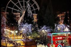 Αλλος αέρας στο Σύνταγμα: Ετοιμη η τεράστια ρόδα... [photos]