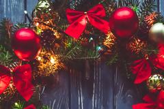 ΑΥΤΟΙ είναι οι ΚΡΥΜΜΕΝΟΙ συμβολισμοί πίσω από τα αγαπημένα μας χριστουγεννιάτικα στολίδια...