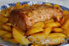 Η συνταγή της Ημέρας: Μπούτι χοιρινό με πορτοκάλι και πατάτες