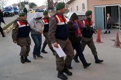 Συνέλαβαν τέσσερις 