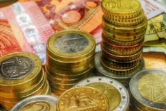 Από 50 ευρώ ως 180 μήνες οι δόσεις για χρέη σε εφορία και Ταμεία