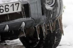 Συγγενείς απεγκλώβισαν τρεις νεαρούς στο Ρέθυμνο