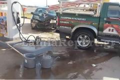 Λαμία: Παραλίγο να τους σκοτώσει μέσα στο πρατήριο [photo]