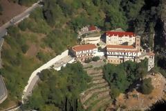 Προυσός Ευρυτανίας: η μονή, η «Μαύρη Σπηλιά» και το προσούτο