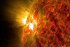 Ηλιακή καταιγίδα κατευθύνεται προς τη Γη και απειλεί με... χάος τον πλανήτη!