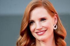 Η Jessica Chastain δεν ανήκει πια στις κοκκινομάλλες