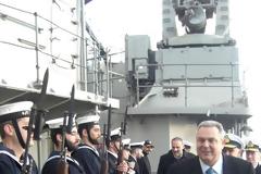 Οι χριστουγεννιάτικες ευχές Καμμένου και τι περιμένουν οι στρατιωτικοί