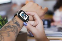 Πως μπορείτε να παρακολουθήσετε ένα video από το Apple Watch χωρίς το iphone