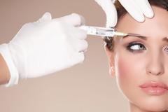 Botox &Υαλουρονικό Οξύ: Πόσα γνωρίζετε για τις κορυφαίες θεραπείες αντιγήρανσης;