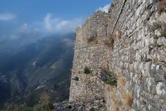 Ερειπωμένα τα αρχαιολογικά μνημεία στο ιστορικό Σούλι!