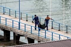 Σοροί και συντρίμμια μετά την πτώση του Τουπόλεφ 154