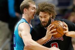 Έβγαλε δυο παίκτες...νοκ άουτ και αποβλήθηκε