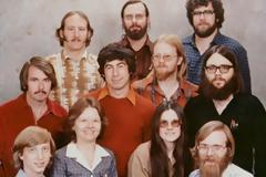 Πού είναι οι πρώτοι 11 εργαζόμενοι της Microsoft σήμερα; - Δείτε τους πως είναι... [photos]