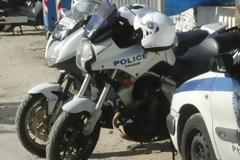 Σε κύκλωμα εκβιαστών γιος γνωστού τραγουδιστή