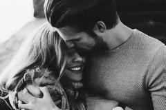 To ένα και μοναδικό γυναικείο χαρακτηριστικό που έλκει έναν άντρα